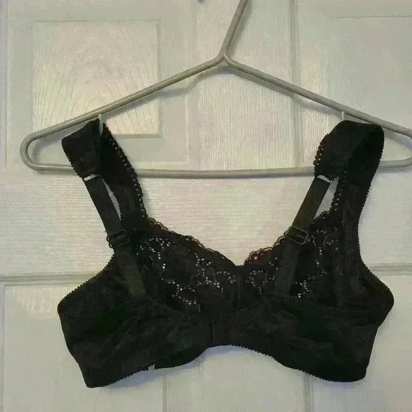 Playtex Black Satin Lace Size 36B  Comfort Straps - Picture 2 of 6